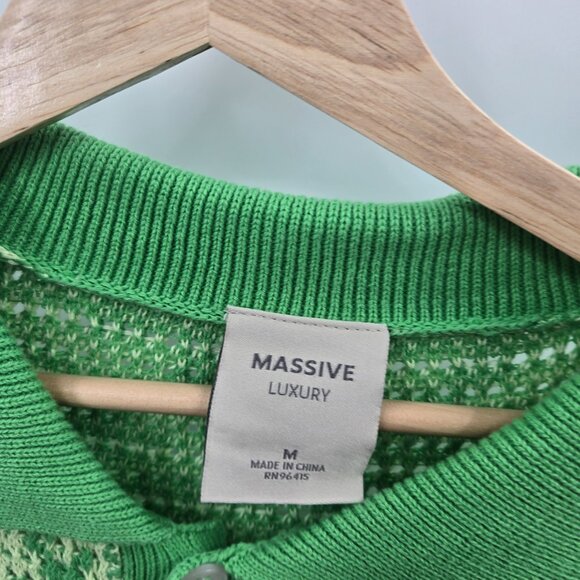 Massive Luxury Green Open Knit Crochet Polo Button Front Short Sleeved Top - Picture 9 of 14